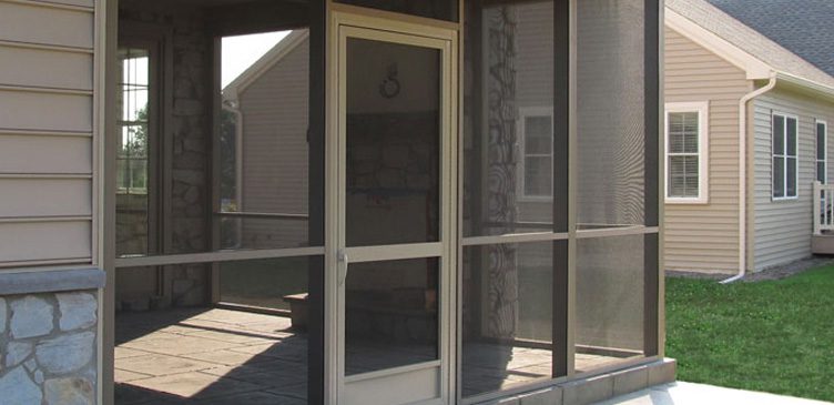 Patio door screen