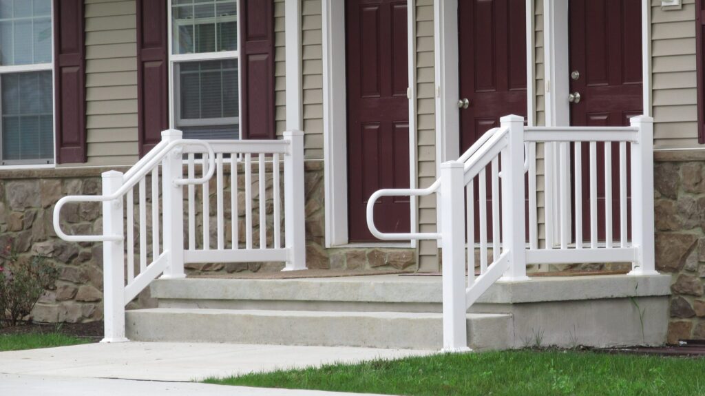 vinyl home railing with handrails